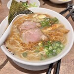 七志 とんこつ編 青葉台店 - 