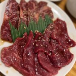 焼肉 近江牛肉店 - 私は赤身とハラミ