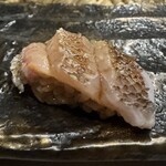 鮨いちこし - 春子鯛握り