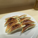 ギョーザ専門店 黒兵衛 - 
