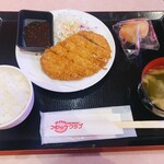 コロッケ倶楽部 - 料理写真:トンカツ定食