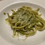 アルトパッショ - 菜の花ほうれん草ピュレの緑のパスタ
