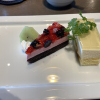 COLONIAL BEACH 横浜ハンマーヘッド - 
