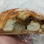 UTSUBO BAKERY PANENA - 栗とアーモンドのクリームチーズロデヴ