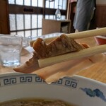 松食堂 - 分厚いチャーシュー