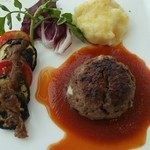 代官山ASO チェレステ - グリュイエールチーズ入り熟成黒毛和牛ハンバーグの炭火焼き