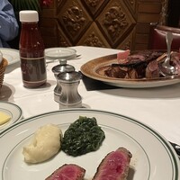 ウルフギャング・ステーキハウス 丸の内店 - 