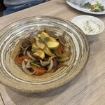 ペルー料理 エルプエルト - 【ランチ01】ロモ・サルタード　1400円