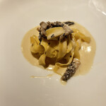 RISTORANTE IL NODO - PRIM PIATTI〜炭水化物〜鎌倉の小麦による自家製のタリアテッレ、小田原の春のきのこアミガサ茸、クリームソース