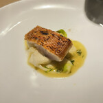 292582778 - CROCCANE〜食感〜金目鯛の松笠焼、ホワイトあるパラガスのスライス、ベルモットのソース