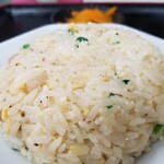 支那そば 大陸 - 半チャーハン。