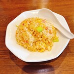四川料理・蘭州ラーメン 牛王 - 炒飯が先に登場しました