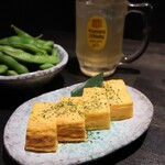 個室居酒屋 昇和宴 - ■厚焼き卵   ¥680 丁寧に出汁を効かせて焼き上げた厚焼き玉子。
ふんわりとした食感と、広がる出汁の風味が絶妙です。