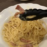 オステリア ピッツェリア アルベロ - カルボナーラ。写真撮り忘れて途中から