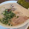 とんこつ とん太 - 料理写真:博多とんこつらーめん