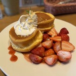 SUNNY KITCHEN - イチゴたっぷり