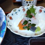 瀬戸内味覚処 芸州 本店 - 刺身二種