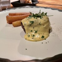 ザ タヴァン グリル＆ラウンジ - 