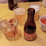 黄老 - 紹興酒とビール。