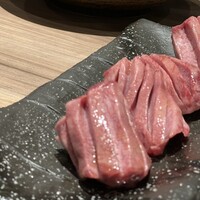 黒毛和牛ヘレ肉専門店 炭火焼肉 りきちゃん 北浜店 - 
