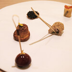 アマラントス - ディナーコース 36300円 のカナッペ5種