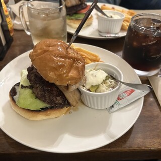 口コミ一覧 : バーガーズカフェビーチ ストーリー （Burger's Cafe