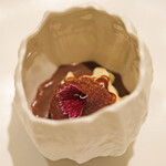 アマラントス - ディナーコース 36300円 のショコラ キャラメル マスカルポーネ