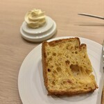 アマラントス - 美味しいパン①シフォンサレ　グリュイエルチーズが中に