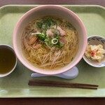 県立総合医療センター スカイレストラン - 塩ラーメン&小鉢のポテトサラダ