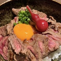 馬刺しと焼き鳥 グルマン三年坂 - 