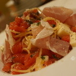 オペラ - アンチョビバジル大葉生ハムの冷製パスタ