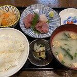 アジフライセンターおむこさん - 定食（本日はサワラとブリ）