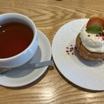 和カフェyusoshi - 紅茶　いちごと白玉のもちもちマフィン