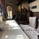 Bab Sang - 落ち着いた雰囲気のカウンター席