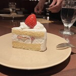 イタリアンバール LA VIOLA - 季節のケーキ⭐︎ショートケーキ