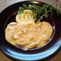 Russian Restaurant ROGOVSKI 銀座 - ビーフストロガノフ マッシュポテト添