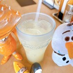 イシヅチキッチン オレンジ - ドリンクバー2杯目
※グレープフルーツジュースです