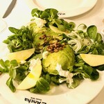 La Ancha - アボカドサラダ