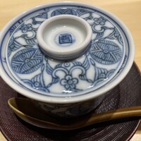 鮨 四心 - 逸品料理② ズワイガニの茶碗蒸し