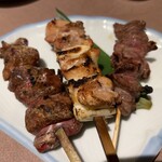 飯綱 - 串焼き（レバ、ねぎま。砂肝）の塩