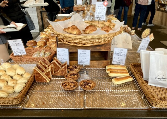 Sunny Side Takatsuki Oka Moto Ten - Settsu Tonda/Bread | Tabelog