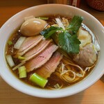 麺堂にしき - 特製鴨だし醤油＋鴨チャーシュー