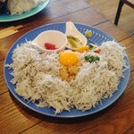 カフェマルタ - 釜揚げしらすプレート　追いしらす