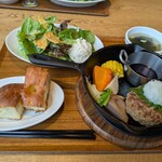 フェスティバール＆ビアホール - 