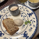 ログペンションセシルクラブ - ブルーベリーのアイス　桜のプリン　シフォン