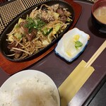 肉・魚・鍋　Dai黒 - 週替わりランチ　鉄板焼肉定食