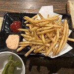 鳥一番 - フライドポテト。クリスピーで美味い