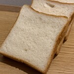 ブーランジェリー コロン - パン・ド・ミ（カット）