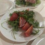 シシリヤ - フルーツトマトとルッコラのサラダ