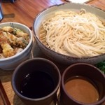 うどん山長 - 今回は梅ささみの天丼に細打ちうどん！